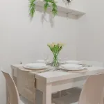 H11 Casa Holly Parcheggio - Apartment Sanremo