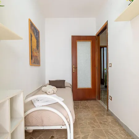 H11 Casa Holly Parcheggio -